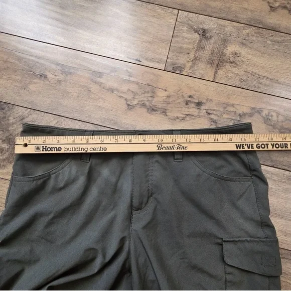 Eddie Bauer Olive Green Womens Size 10 Cargo Shorts Polyester Spandex - Picture 6 of 10